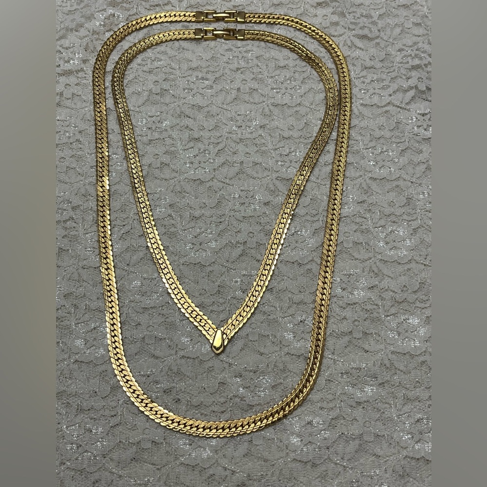 Napier/vintage, herringbone gold tone necklace 24” - Picture 4 of 4